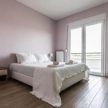 μodern With Big Garden Apartment *